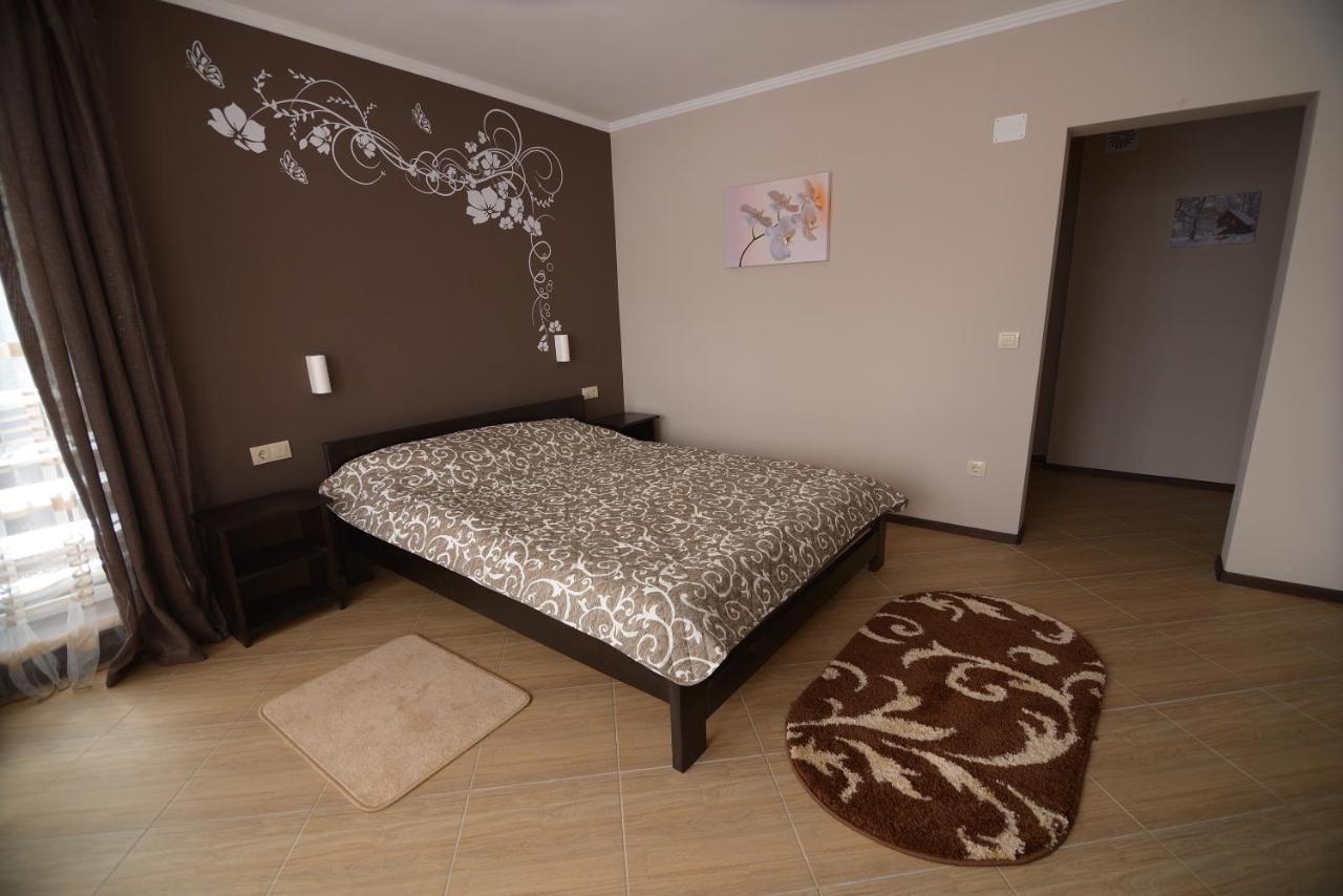 Ozone Minihotel Yablunytsya Ngoại thất bức ảnh